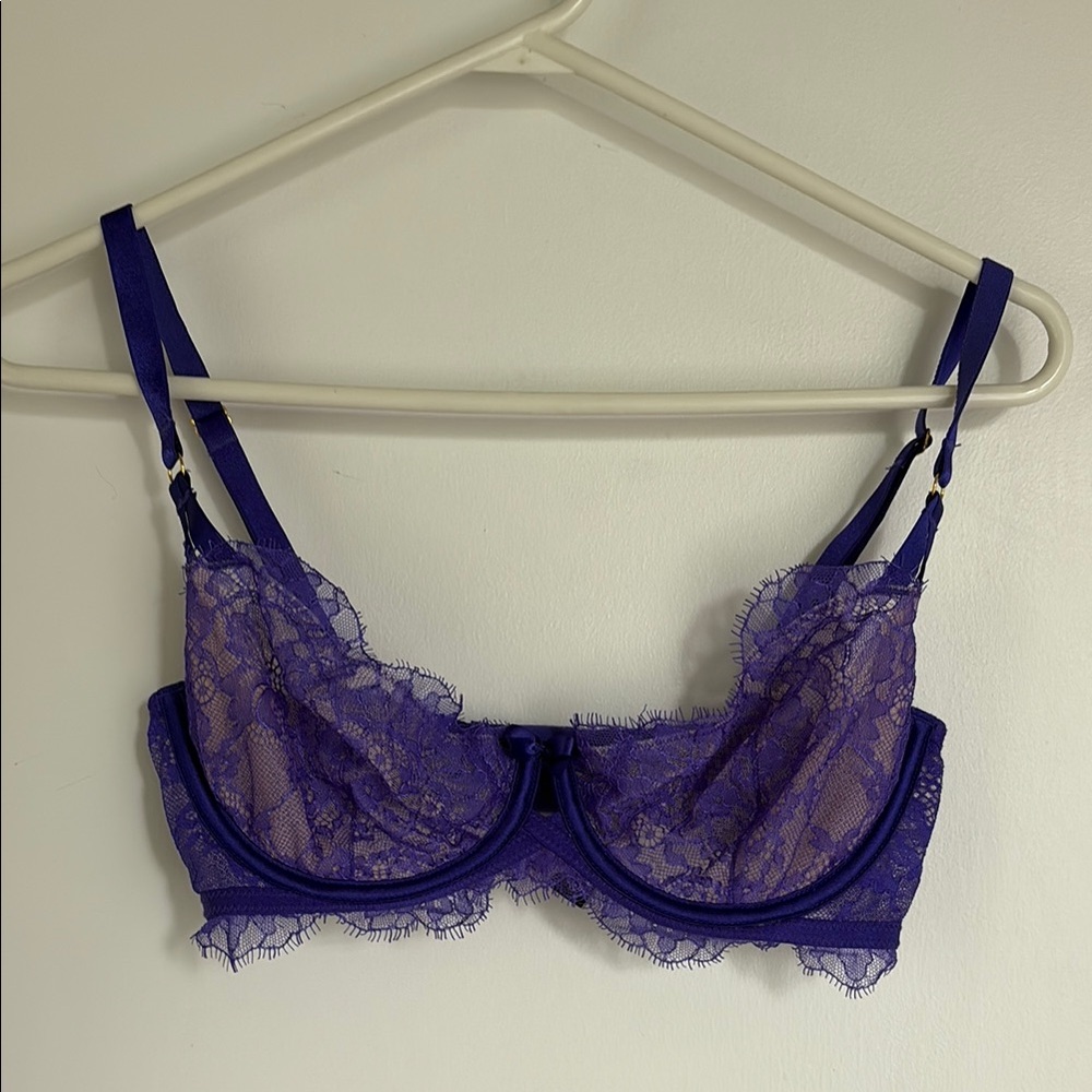 Victoria's Secret Purple Lace Underwire Bra